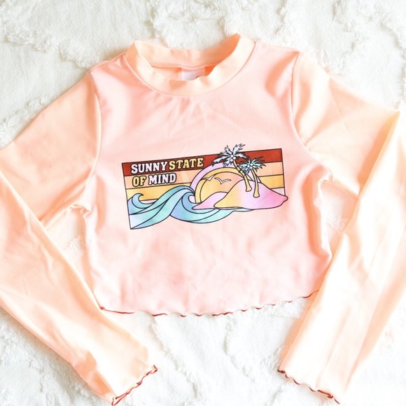 Cat & Jack | Cropped Ruffle Beach Wave Sunset Rash Guard Swim Shirt NWT | XS 4/5 - Picture 7 of 9